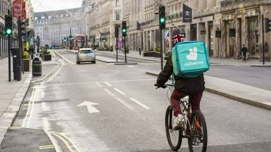 英国外卖平台 Deliveroo 获德国竞争对手入股：股价涨超 10%_泽客资源网